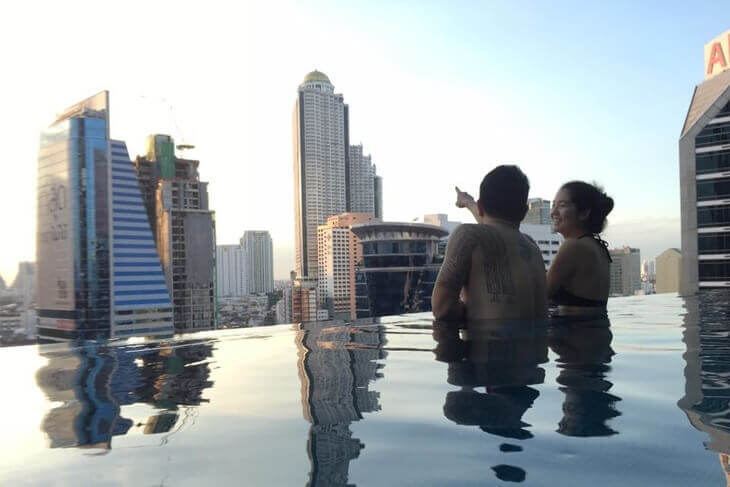 hotels-with-infinity-pool-in-bangkok-Eastin-Grand-sathorn Infinity Pool at Eastin Grand Hotel Sathorn