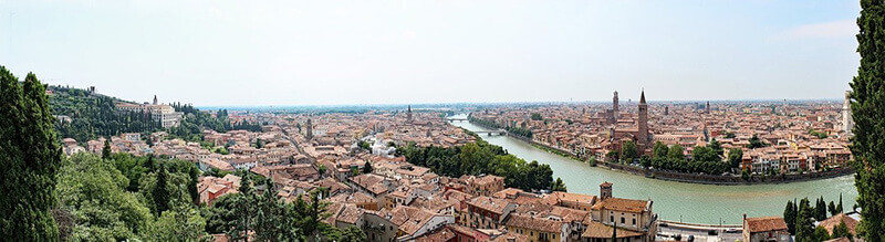 Where to Stay in Verona Italy: City Center