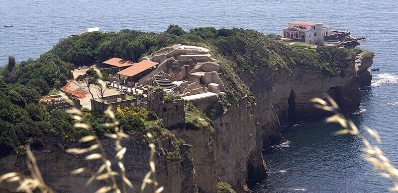 Posillipo, a wealthy residential area in Naples