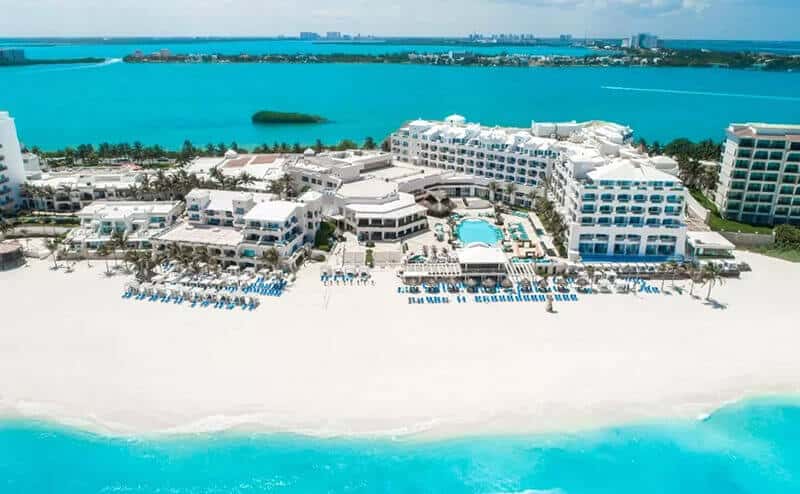 Best Hotels In Cancun For Partying: Panama Jack Resorts Cancun