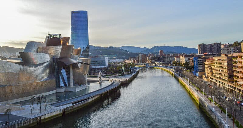 Bilbao, Spain: Abandoibarra 