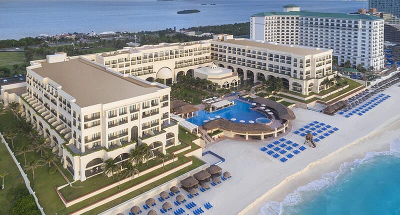 Best Hotels For Families In Cancun: Marriott Cancun Resort