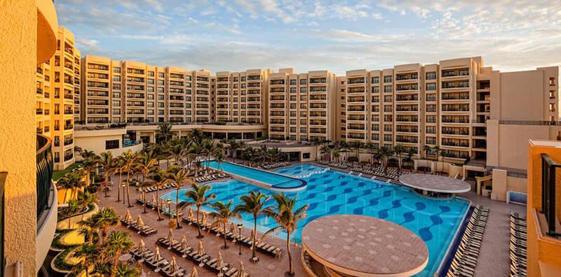 Best Hotels For Families In Cancun: The Royal Sands Resort & Spa 