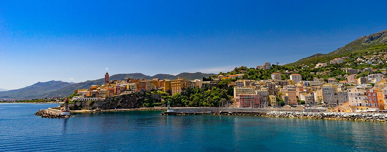 Tips for choosing where to stay in Corsica