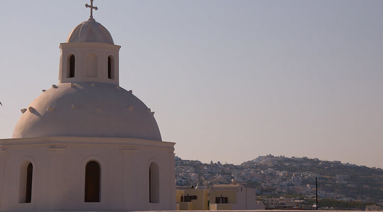 Karterados, centralne położenie i tanie w Santorini