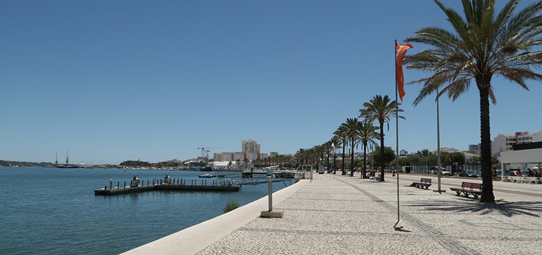Portimão and Praia da Rocha, where to stay in Algarve for shopping