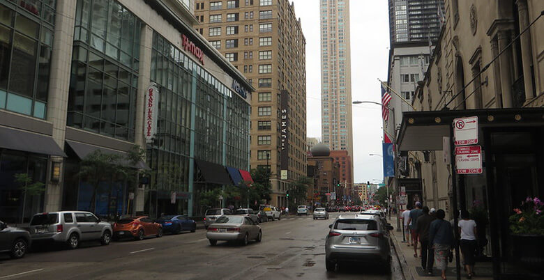 Magnificent Mile, where to stay in Chicago for shopping