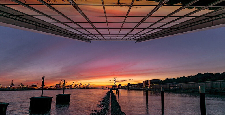 Altona, with a beautiful harbor views