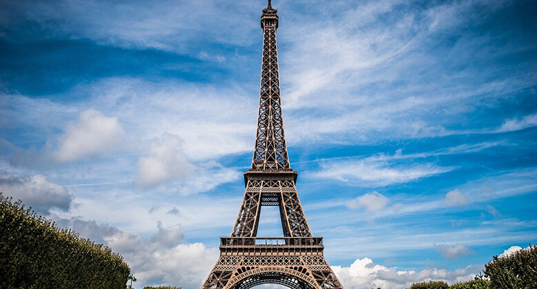 Eiffel Tower, good place to stay in Paris for first-time tourists