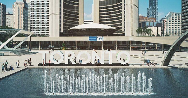 Downtown, best area to stay in Toronto for first time tourists