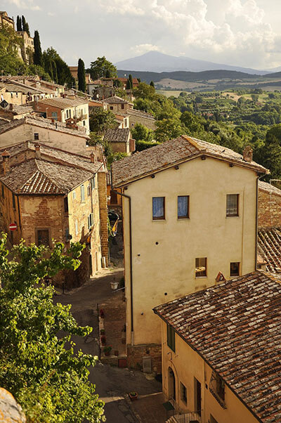 Where to stay in Tuscany without a car